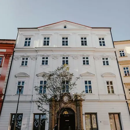 아파트 Luxury Zelny Trh 2 *